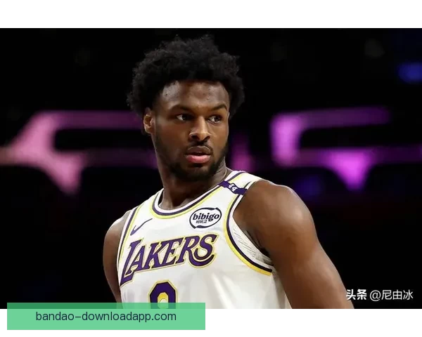 重返NBA爵士锁定G联赛助攻王肯尼迪钱德勒加盟